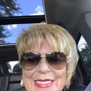 Meet your Posher, Linda